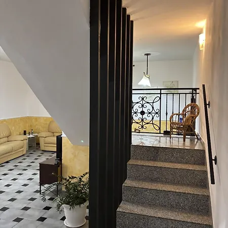 Carmela's House Bed & Breakfast